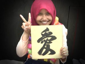 外国人 インバウンド 掛軸 書道体験 色紙 お土産