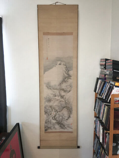 アメリカから傷んだ掛軸の修理依頼